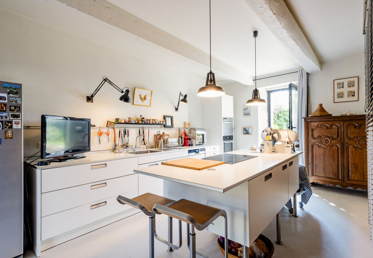 Huis in Tulette - La Mancelone, uitzonderlijke woning te huur, met verwarmd zwembad