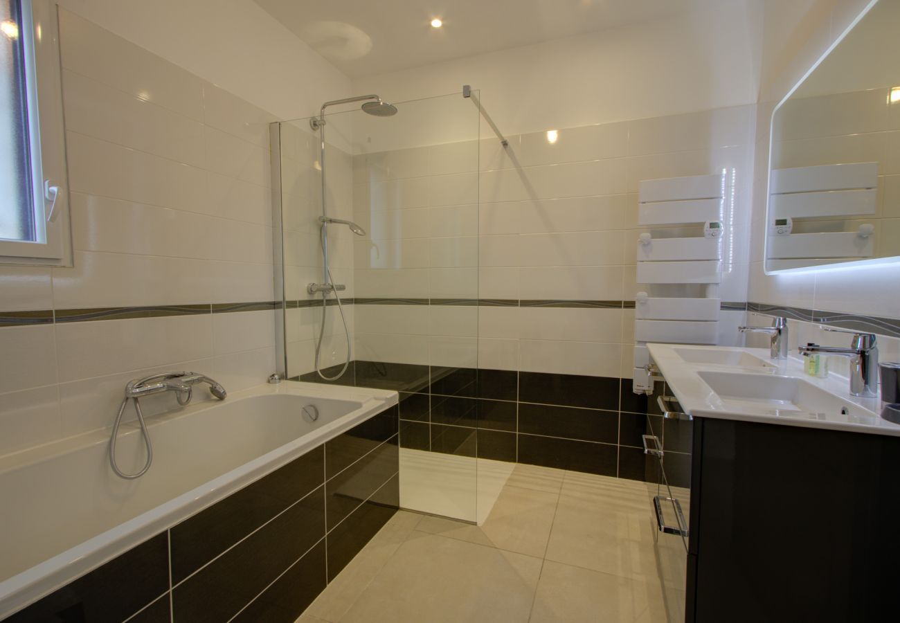 Villa in Saint-Restitut - Villa met airconditioning en privézwembad – Rolstoeltoegankelijk – Drôme Provençale