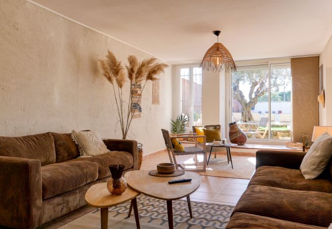House in Suze-la-Rousse - Village house with private pool and air conditioning, Suze-la-Rousse – Drôme Provençale House in Suze-la-Rousse - Village house with private pool and air conditioning, Suze-la-Rousse – Drôme Provençale