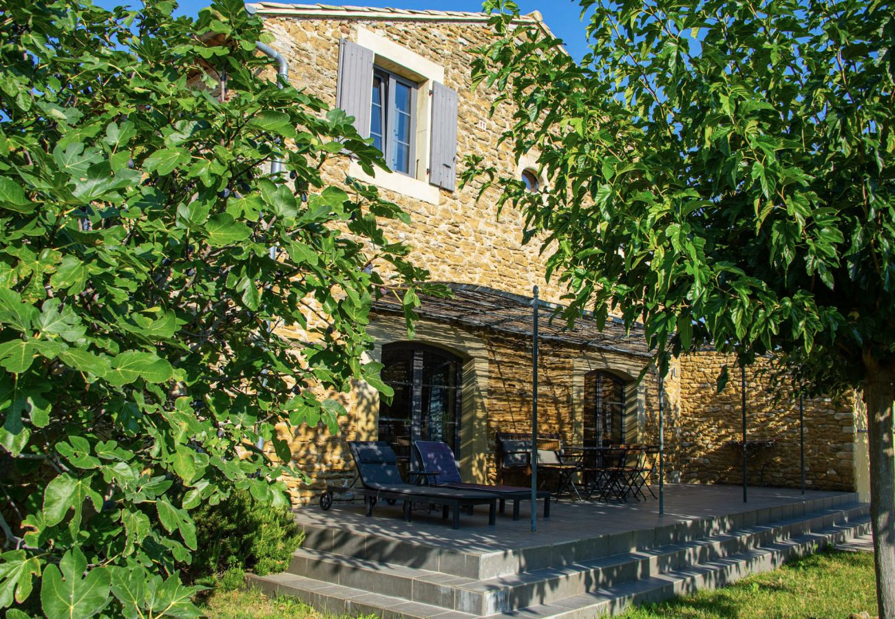 House in Bouchet - Village farmhouse, enclosed garden and private swimming pool 