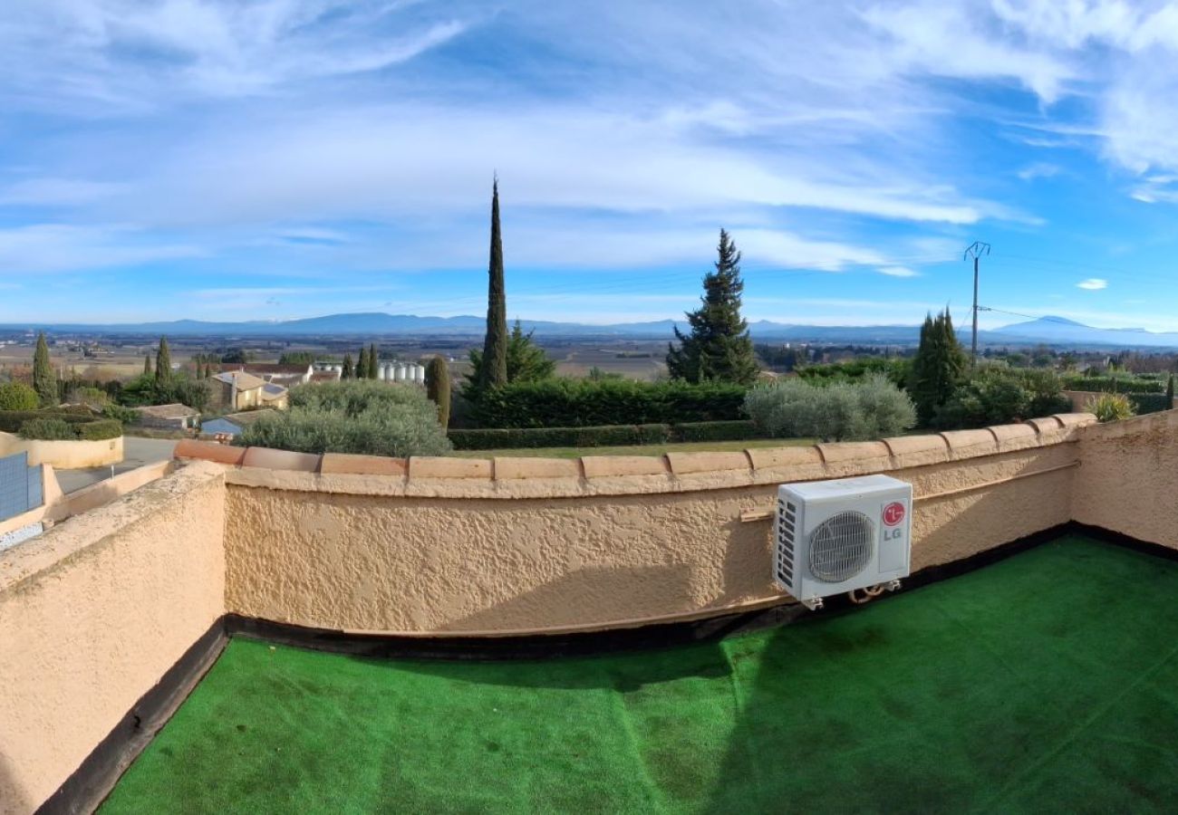 Villa in Rochegude - Family villa with swimming pool and garden in Drôme Provençale