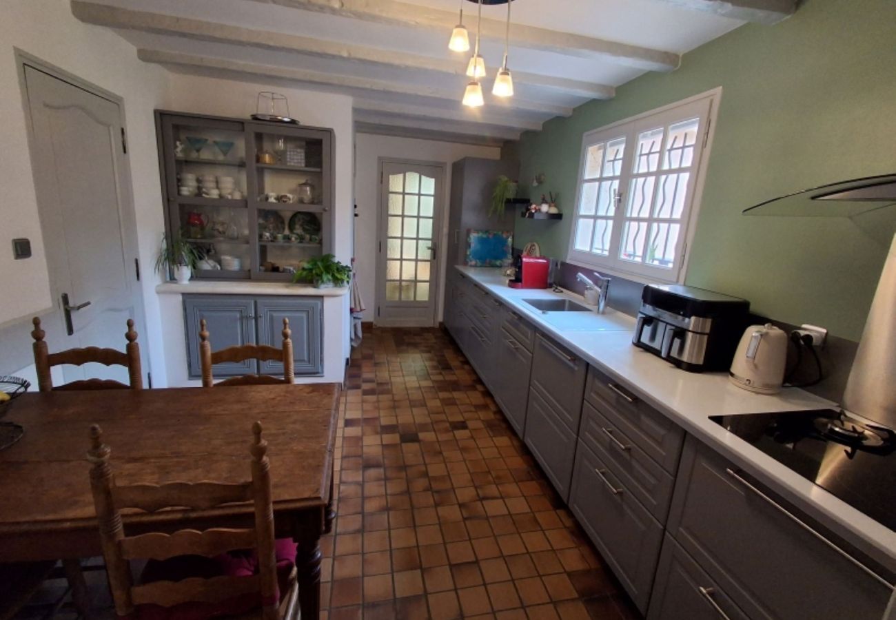 Villa in Rochegude - Family villa with swimming pool and garden in Drôme Provençale