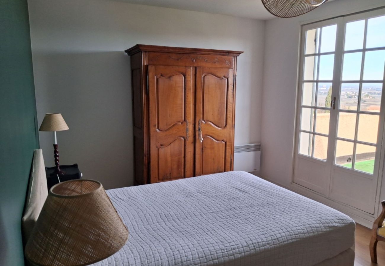 Villa in Rochegude - Family villa with swimming pool and garden in Drôme Provençale