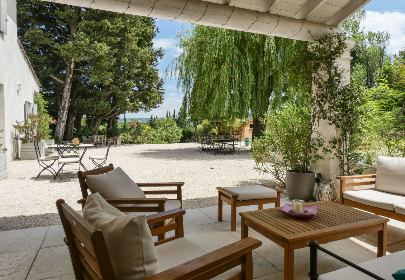 Villa in La Garde-Adhémar - Le Mas de la Toulissière, swimming pool and garden in Drôme Provençale