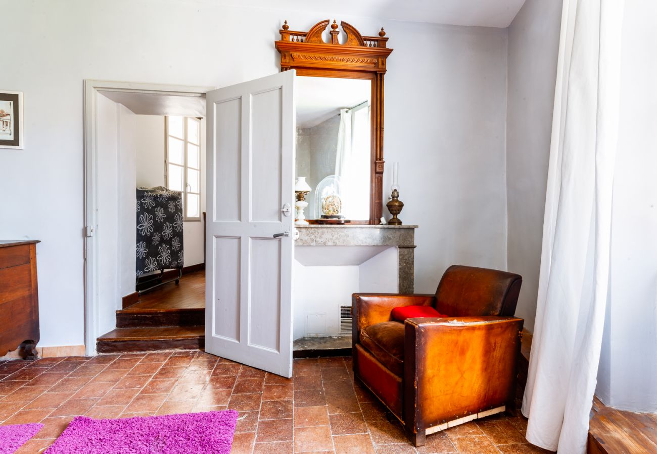 House in Grignan - Village house, in the heart of Grignan, with private pool