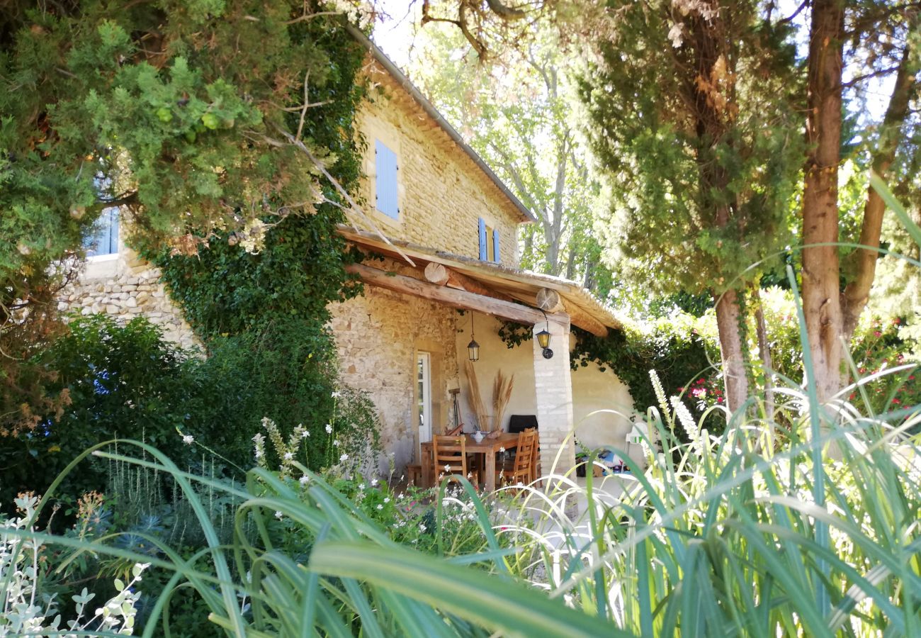 Cottage in Valréas - SOLEIL COUCHANT, gîte in Provence  heated pool 