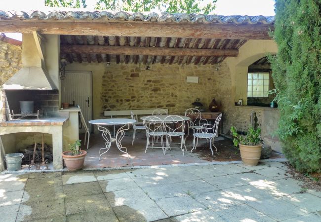 House in Sainte-Cécile-les-Vignes - Charming village house with garden and private pool in Provence House in Sainte-Cécile-les-Vignes - Charming village house with garden and private pool in Provence
