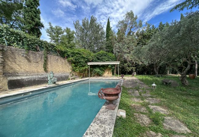 House in Sainte-Cécile-les-Vignes - Charming village house with garden and private pool in Provence House in Sainte-Cécile-les-Vignes - Charming village house with garden and private pool in Provence