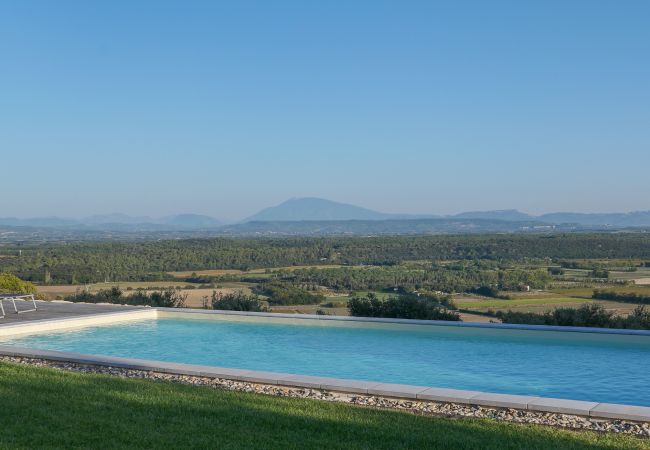 Villa in Saint-Restitut - Villa Noélisa, heated swimming pool, view of the Ventoux