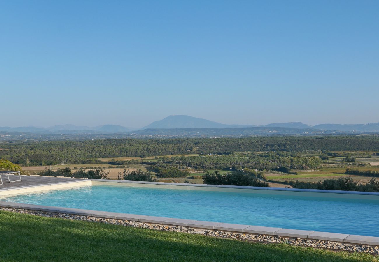 Villa in Saint-Restitut - Villa Noélisa, heated swimming pool, view of the Ventoux