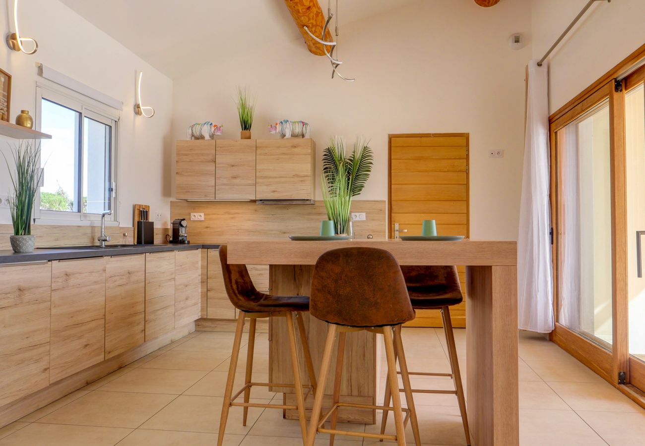Villa in Colonzelle - The Villa with garden, heated swimming pool & view of the Ventoux - Colonzelle
