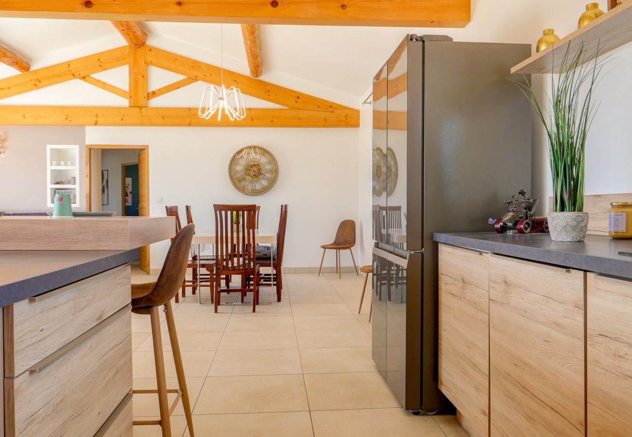 Villa in Colonzelle - The Villa with garden, heated swimming pool & view of the Ventoux - Colonzelle
