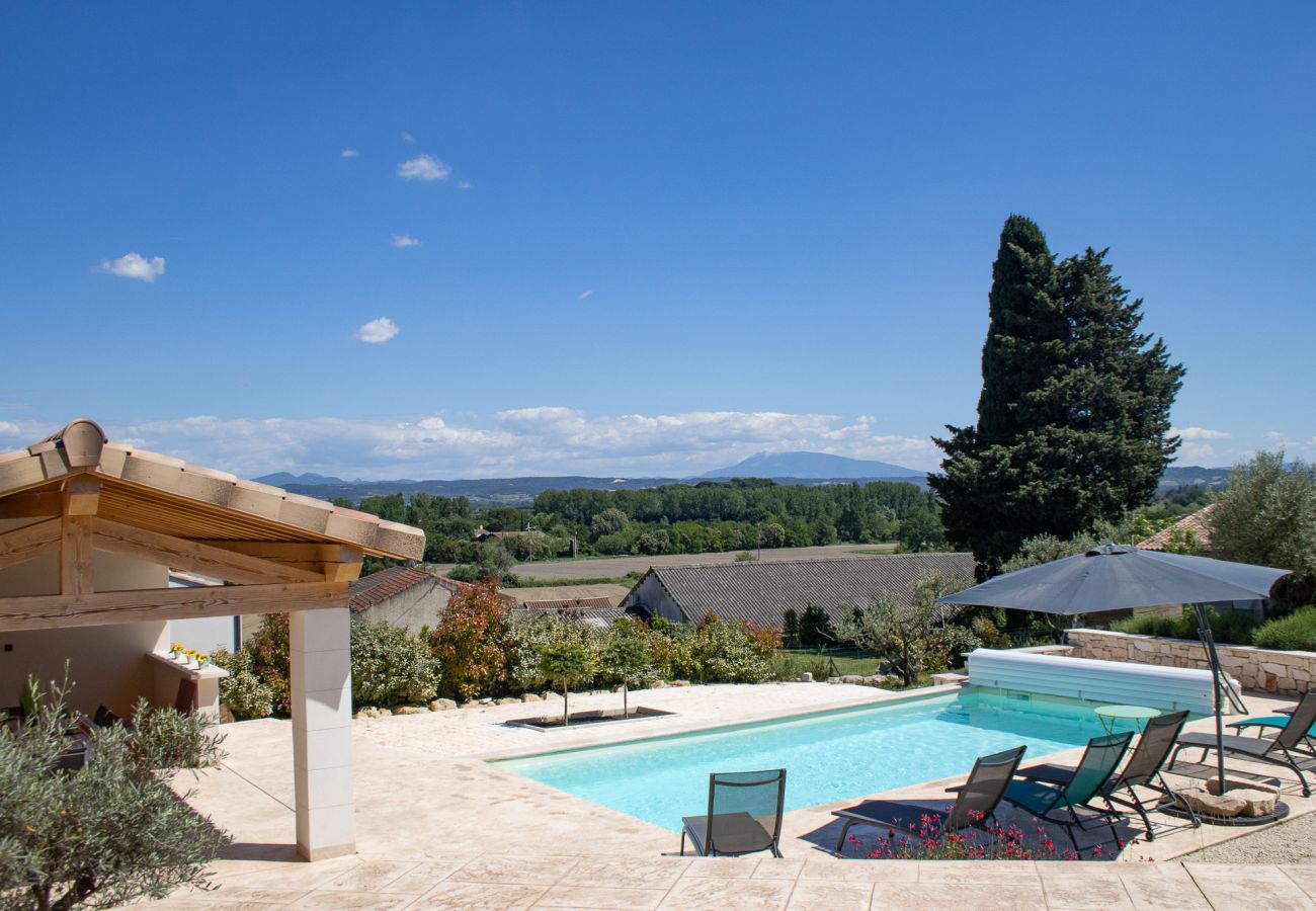 Villa in Colonzelle - The Villa with garden, heated swimming pool & view of the Ventoux - Colonzelle