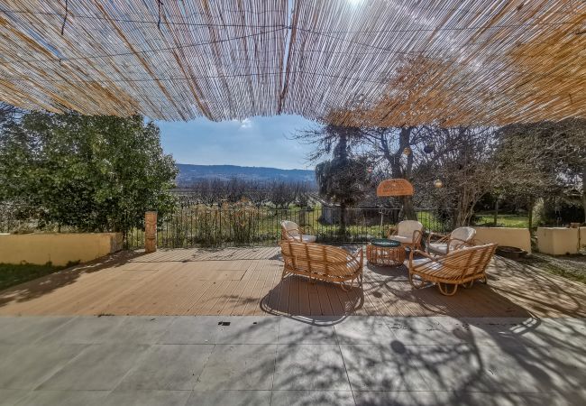 Terraced House in Tulette - Renovated family home with heated swimming pool & garden Terraced House in Tulette - Renovated family home with heated swimming pool & garden