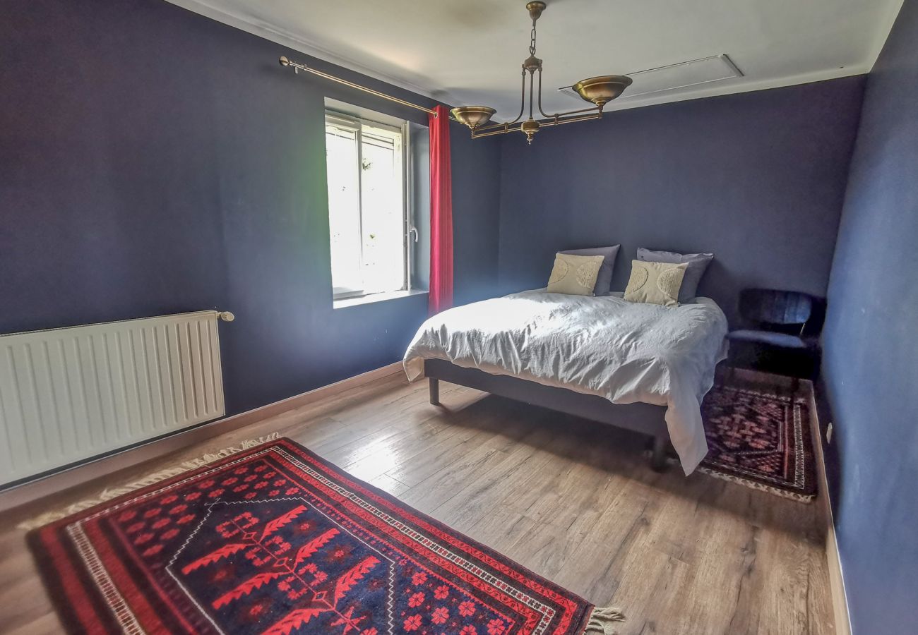 Townhouse in Tulette - La Maison de Laétitia, a private swimming pool and garden