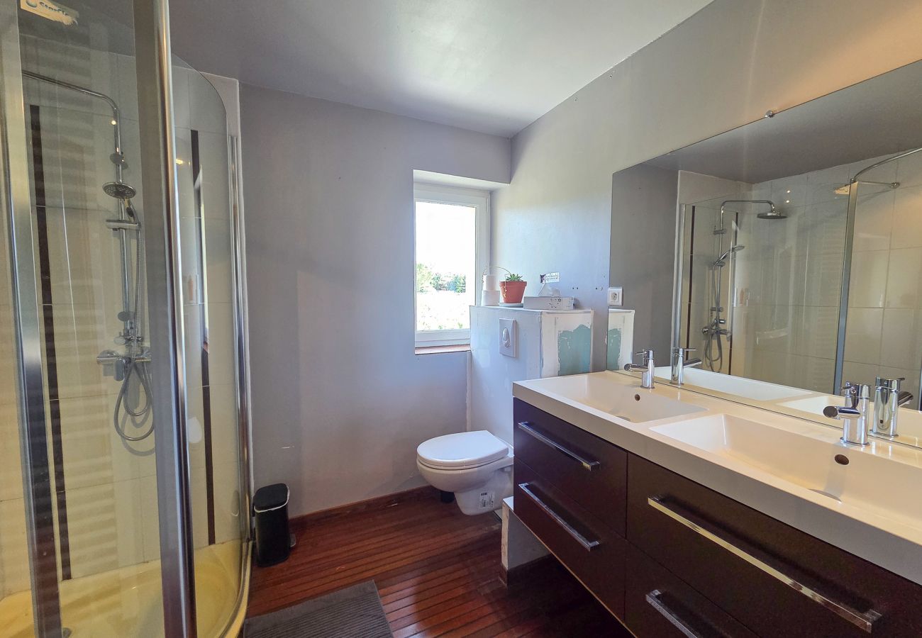 Terraced House in Tulette - Renovated family home with heated swimming pool & garden