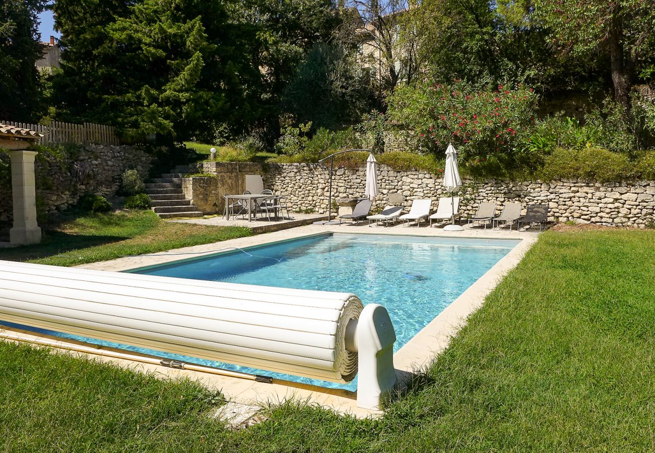 Location de vacances avec piscine privée en Drôme à Saint Restitut 