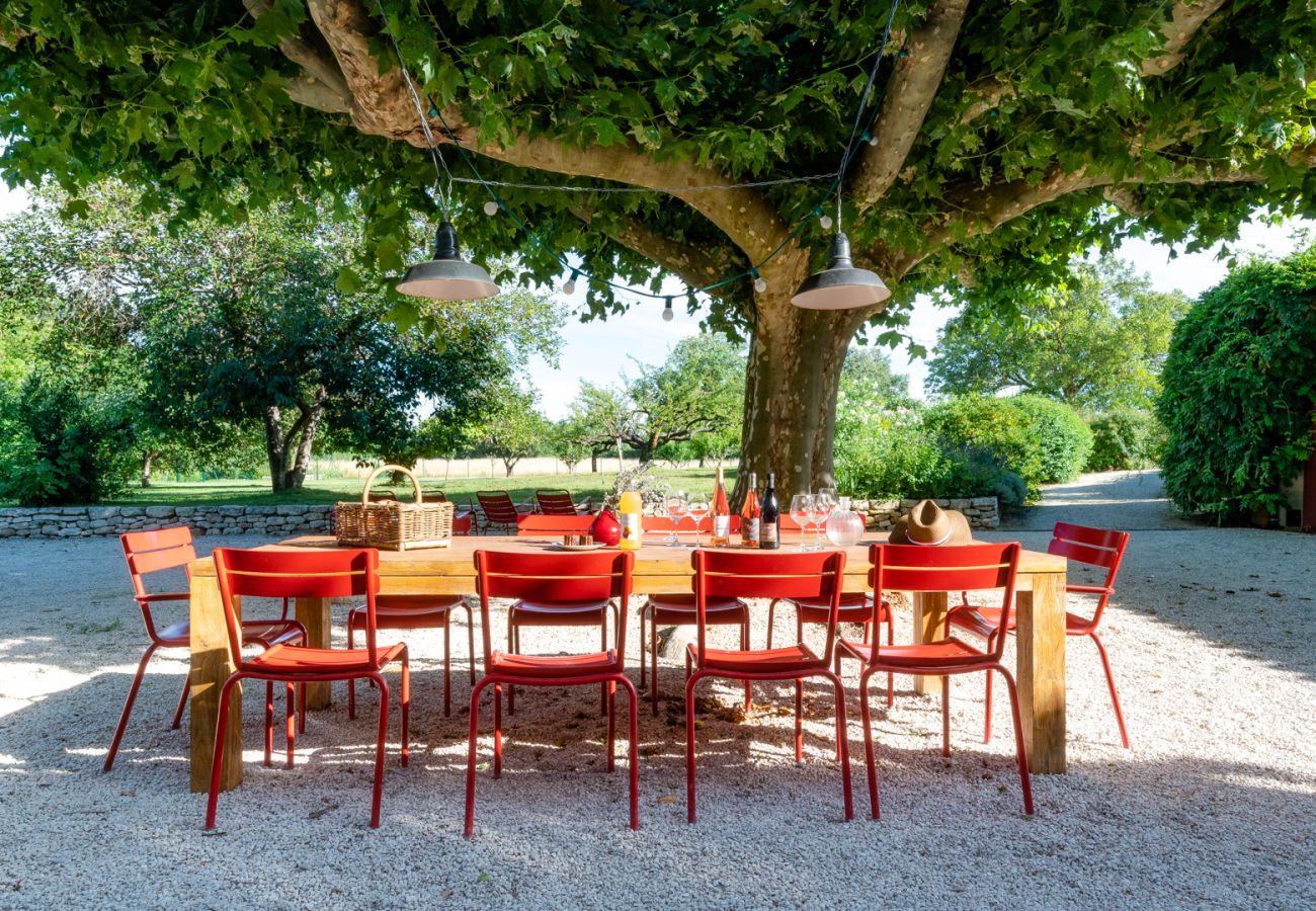 Maison à Rochegude - Mas à louer, piscine privée, terrain de pétanque