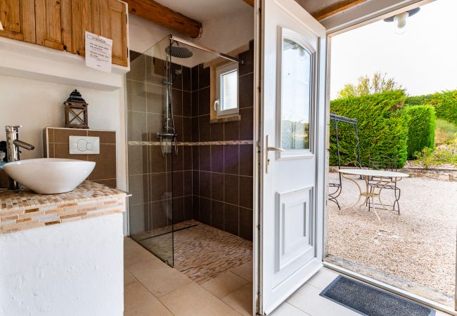 Gîte Rural à Clansayes - Gîte de charme au coeur des lavandes - Clansayes, Drôme Provençale avec piscine Gîte Rural à Clansayes - Gîte de charme au coeur des lavandes - Clansayes, Drôme Provençale avec piscine