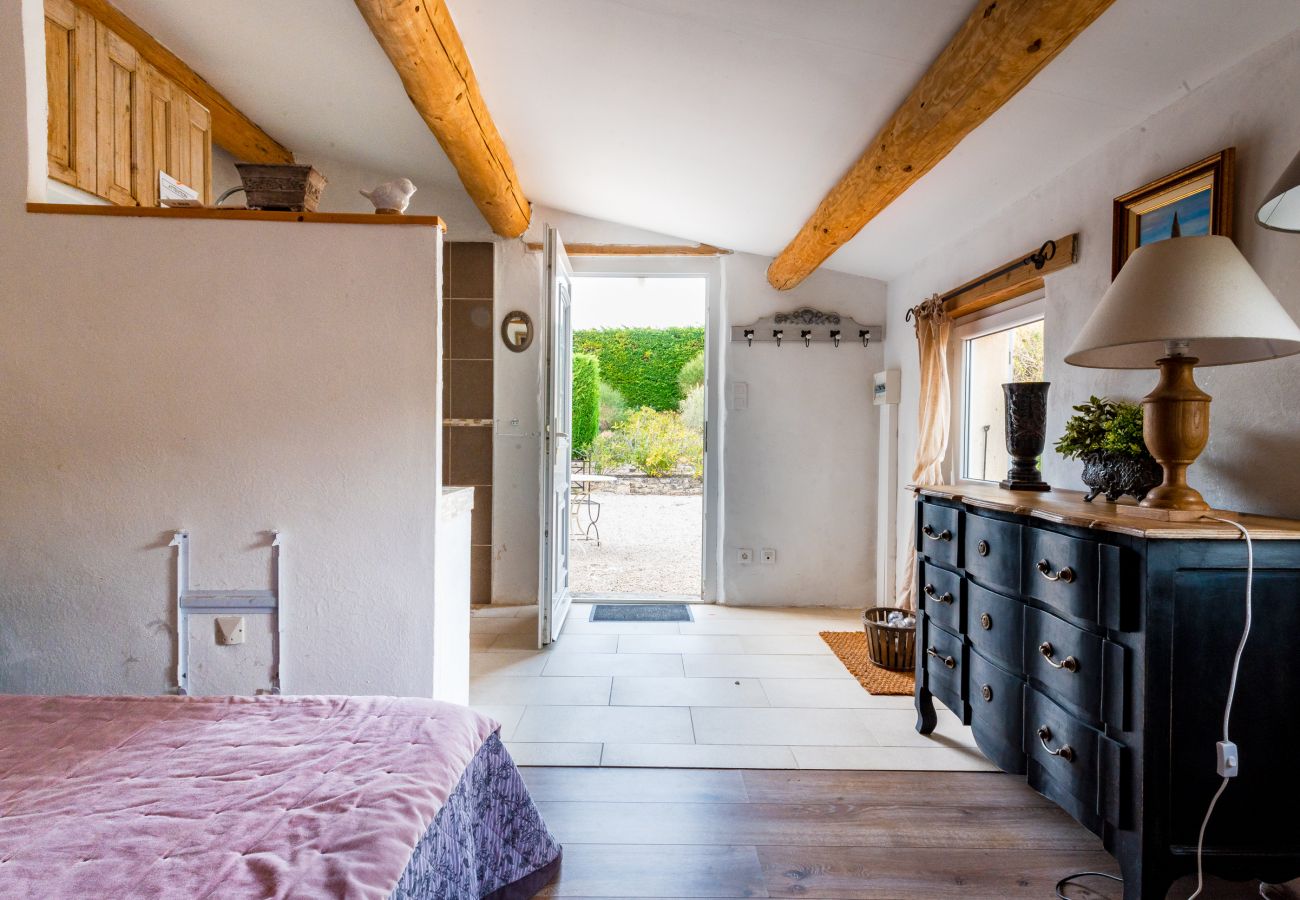 Gîte Rural à Clansayes - Le Lavandin,  en Drôme Provençale avec piscine