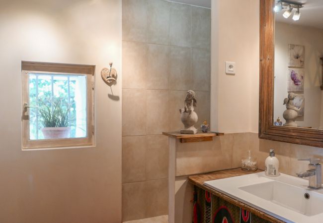 Maison à La Garde-Adhémar - Le Mas des Rochettes, piscine privée, au calme, La Garde Adhémar Maison à La Garde-Adhémar - Le Mas des Rochettes, piscine privée, au calme, La Garde Adhémar