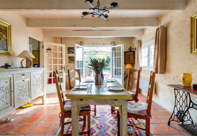 Maison à Clansayes - Côté Sud, gîte de charme en pierres avec piscine privée, en Drôme Maison à Clansayes - Côté Sud, gîte de charme en pierres avec piscine privée, en Drôme
