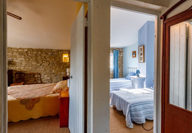Maison à Clansayes - Côté Sud, gîte de charme en pierres avec piscine privée, en Drôme Maison à Clansayes - Côté Sud, gîte de charme en pierres avec piscine privée, en Drôme
