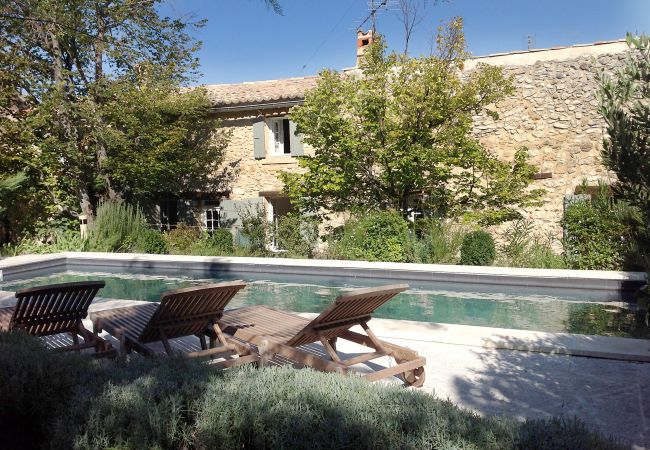 Maison à Rousset-les-Vignes - Maison du Lac avec piscine privée, en Drôme Provençale