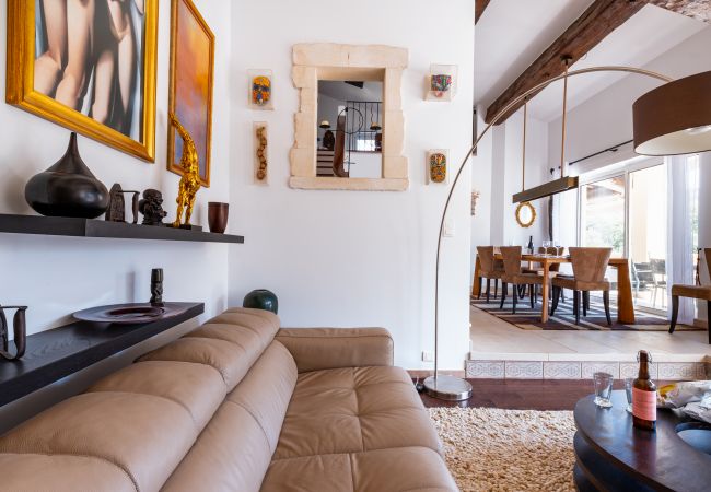 Villa à Clansayes - La Villa des Amoureux, charme en Drôme Provençale, avec piscine sécurisée Villa à Clansayes - La Villa des Amoureux, charme en Drôme Provençale, avec piscine sécurisée