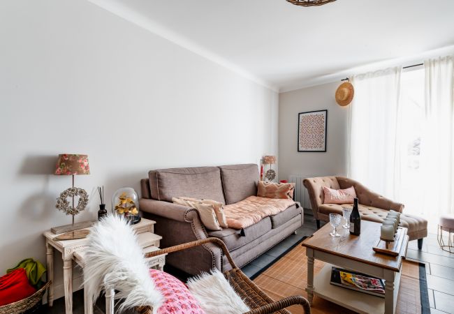 Maison à Grignan - Maison de Village avec Terrasse – Grignan, Drôme Provençale Maison à Grignan - Maison de Village avec Terrasse – Grignan, Drôme Provençale