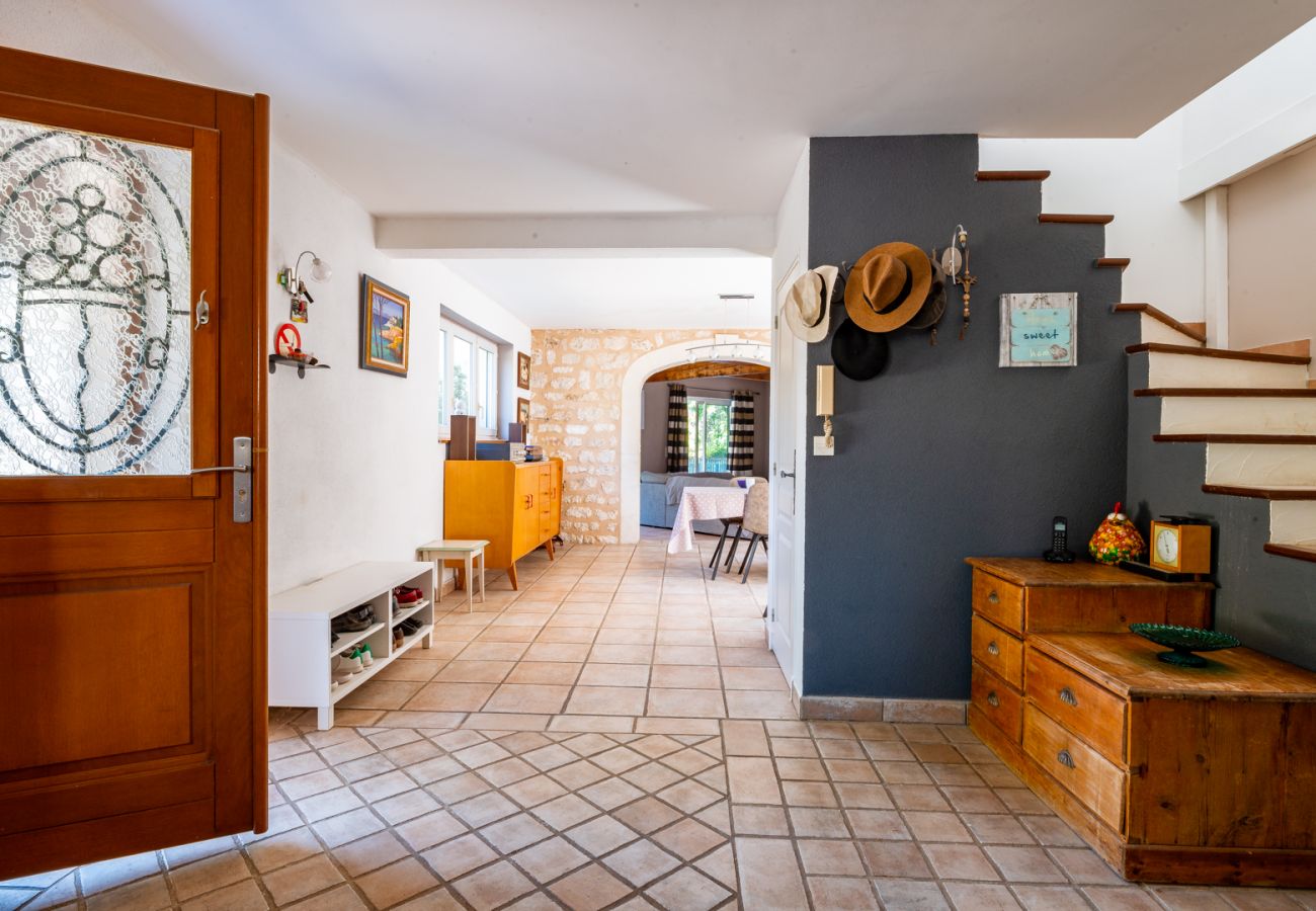 Villa à Saint-Restitut - Maison à louer, en campagne, piscine privée au calme