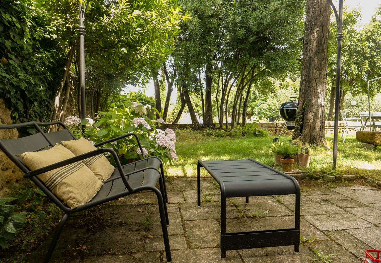 Maison à Rochegude - Maison de village, à Rochegude, avec piscine privée, terrain de pétanque