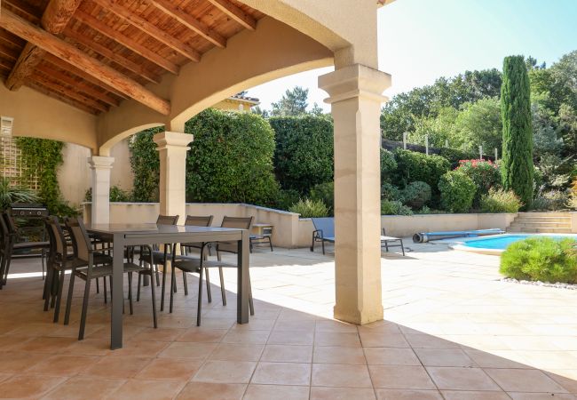 Villa à Bollène - Villa avec piscine privée et jardin - Bollène, Provence Villa à Bollène - Villa avec piscine privée et jardin - Bollène, Provence