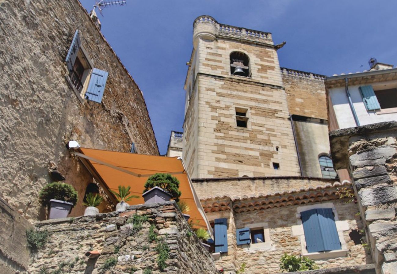 Maison à Grignan - Maison de village, au cœur de Grignan, avec piscine privée