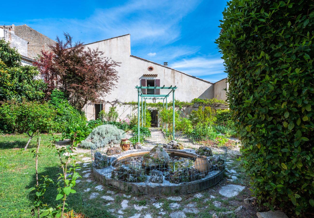 Maison à Grignan - Maison de village, au cœur de Grignan, avec piscine privée