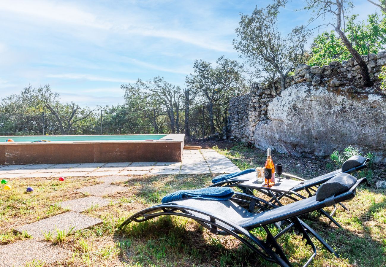 Villa à Saint-Restitut - Villa Roche Blanche, piscine privée et jardin clos