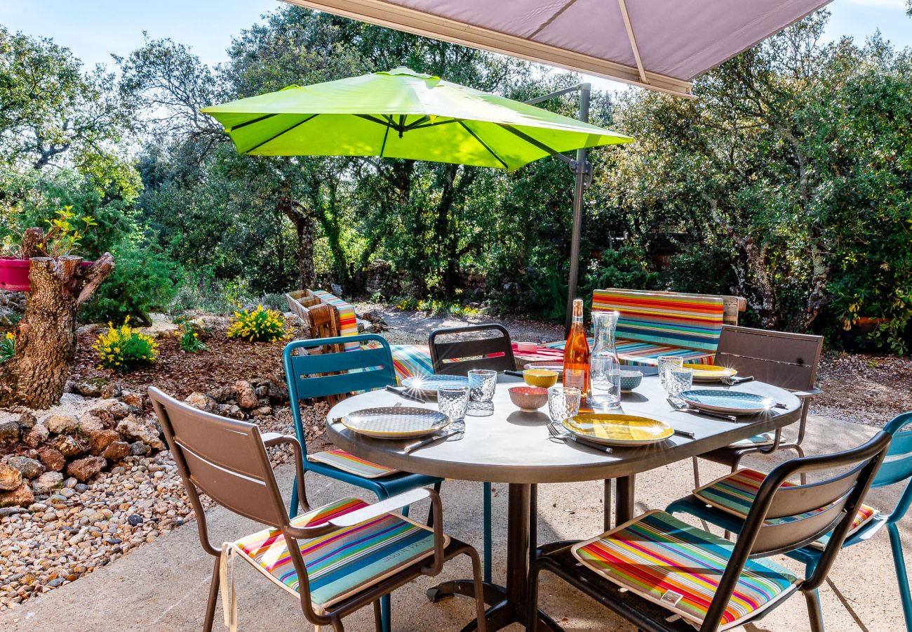 Villa à Saint-Restitut - Villa Roche Blanche, piscine privée et jardin clos