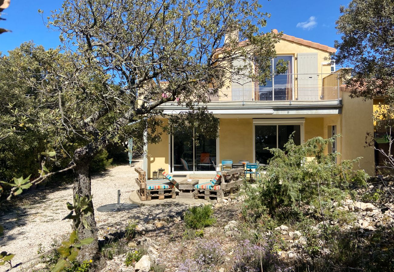 Villa à Saint-Restitut - Villa Roche Blanche, piscine privée et jardin clos