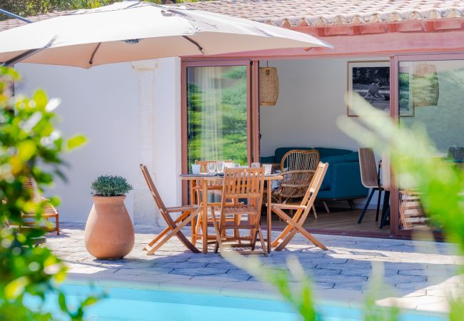 villa à Suze-la-Rousse - La Piscine, maison de vacances avec piscine chauffée