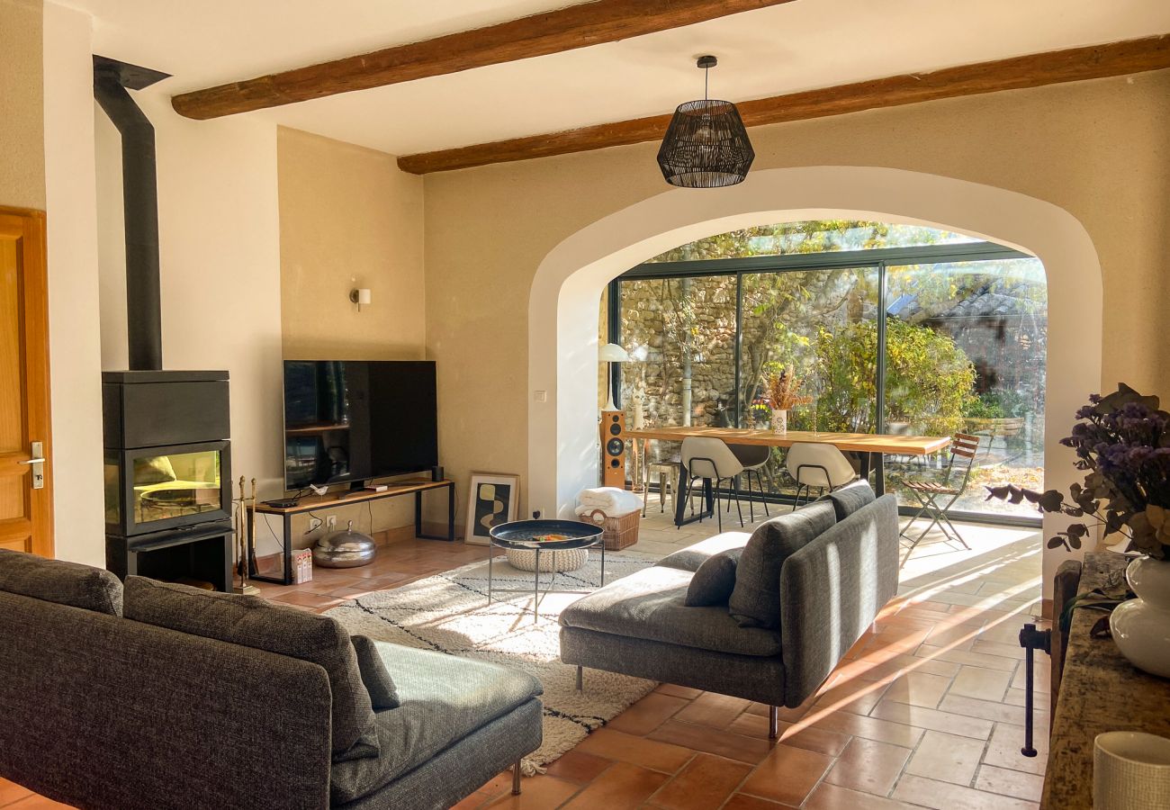 Maison à Grignan - La Maison de village de Grignan, piscine privée