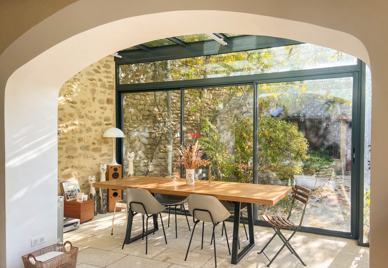 Maison à Grignan - La Maison de village de Grignan, piscine privée