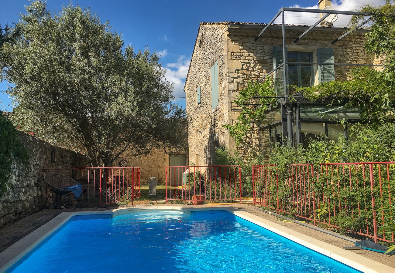 Maison à Grignan - La Maison de village de Grignan, piscine privée