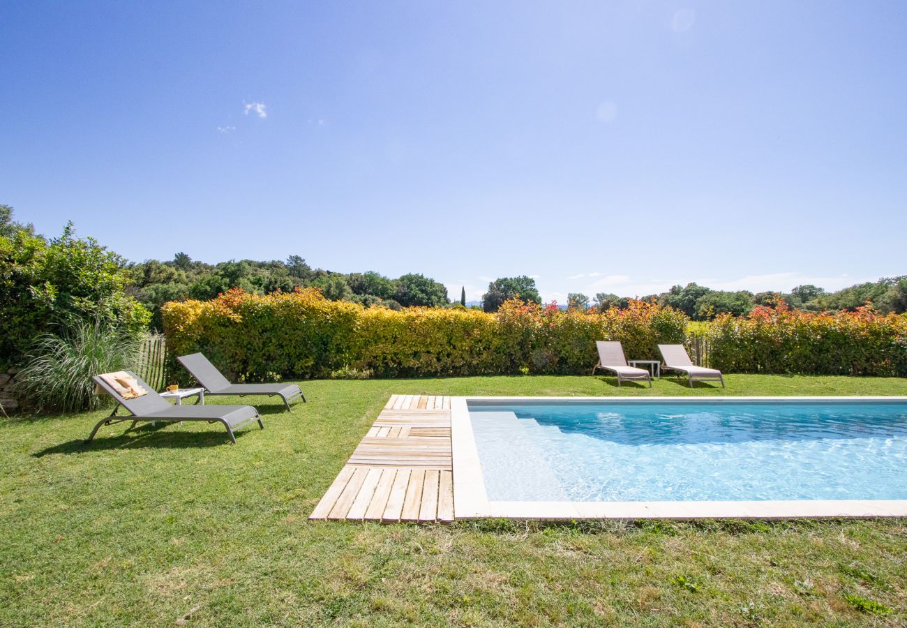 Maison à La Baume-de-Transit - Ferme en pierres rénovée avec piscine & jardin – Drôme Provençale