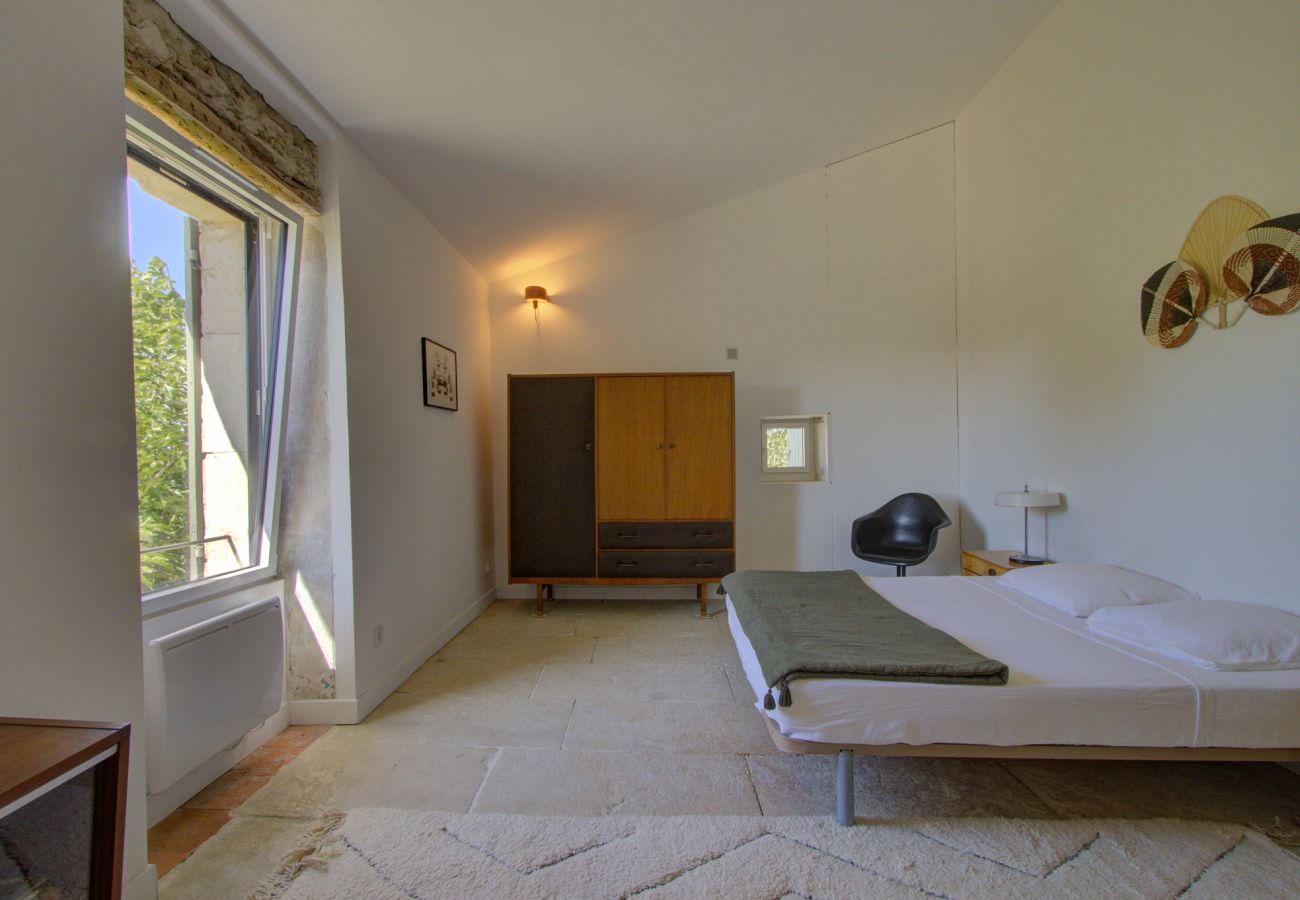 Maison à La Baume-de-Transit - Ferme en pierres rénovée avec piscine & jardin – Drôme Provençale