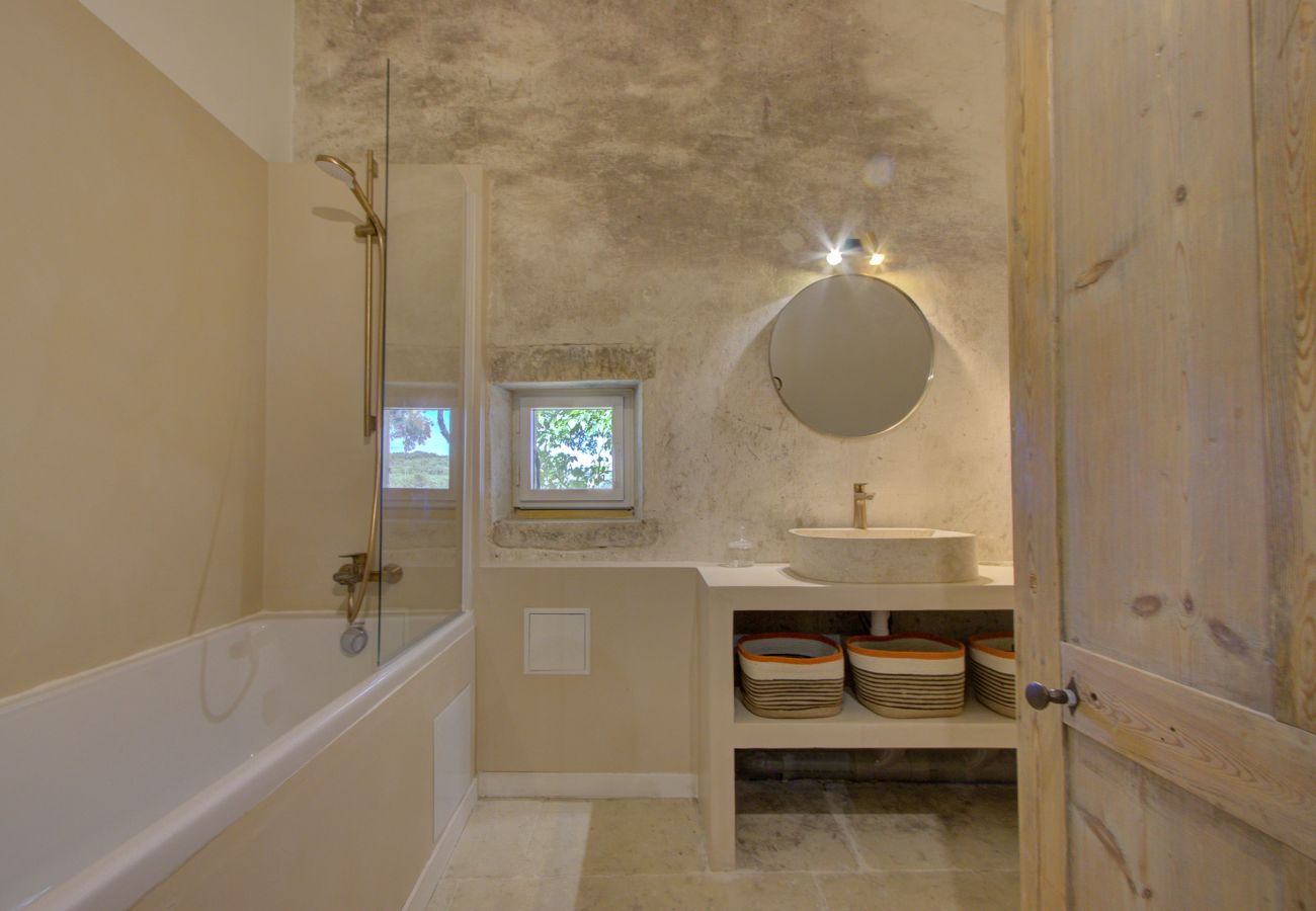 Maison à La Baume-de-Transit - Ferme en pierres rénovée avec piscine & jardin – Drôme Provençale