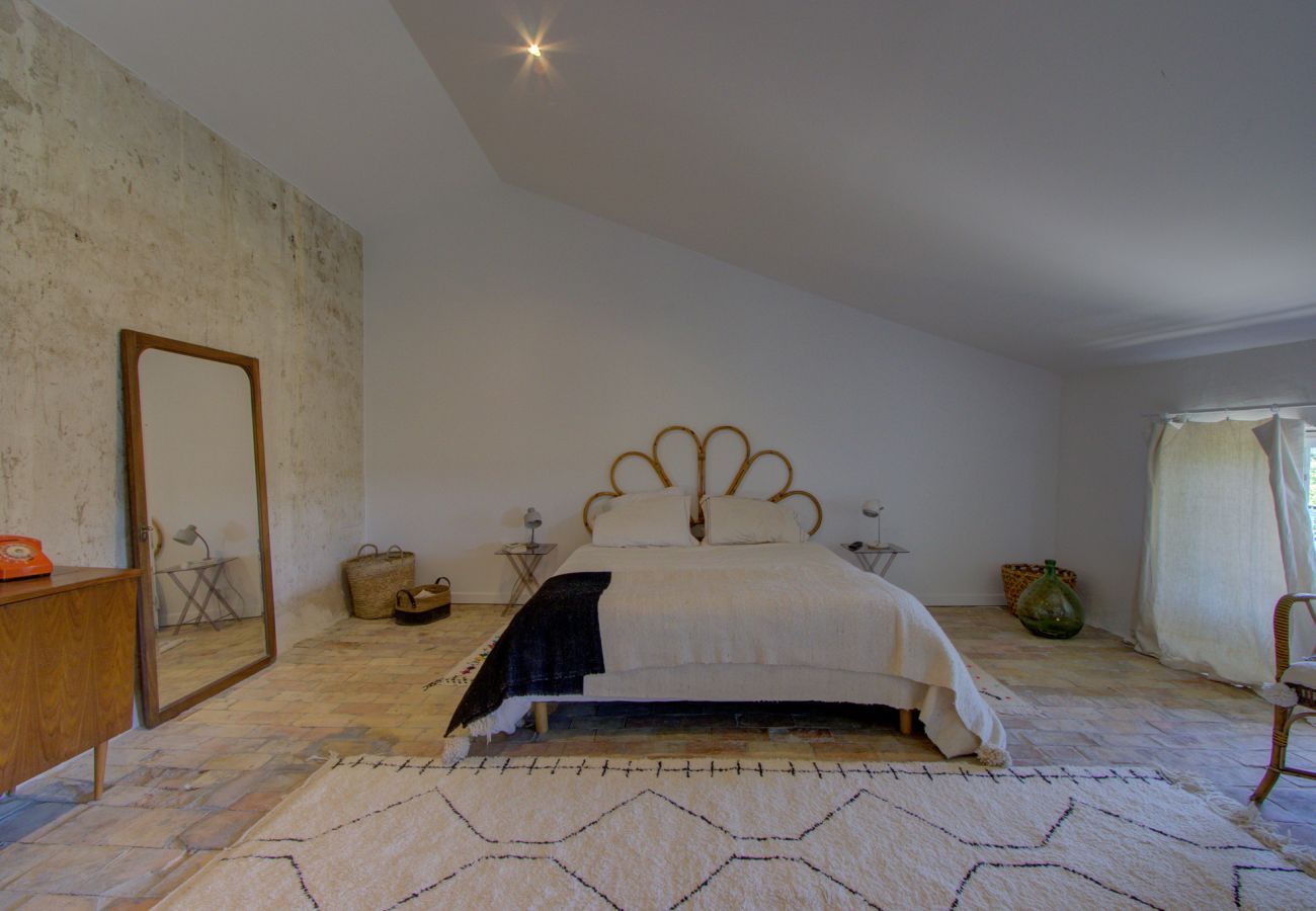 Maison à La Baume-de-Transit - Ferme en pierres rénovée avec piscine & jardin – Drôme Provençale
