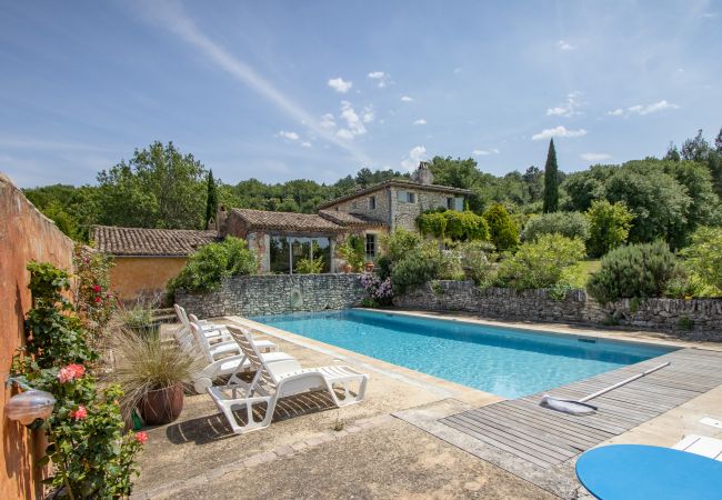 Maison à Chantemerle-lès-Grignan - Maison de caractère en Drôme Provençale, piscine privée Maison à Chantemerle-lès-Grignan - Maison de caractère en Drôme Provençale, piscine privée