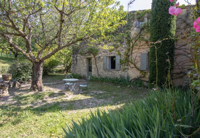 Maison à Chantemerle-lès-Grignan - Maison de caractère en Drôme Provençale, piscine privée Maison à Chantemerle-lès-Grignan - Maison de caractère en Drôme Provençale, piscine privée