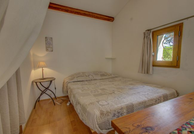 Maison à Mirabel-aux-Baronnies - Gîte Eden, aux Mirabelles, piscine commune Maison à Mirabel-aux-Baronnies - Gîte Eden, aux Mirabelles, piscine commune