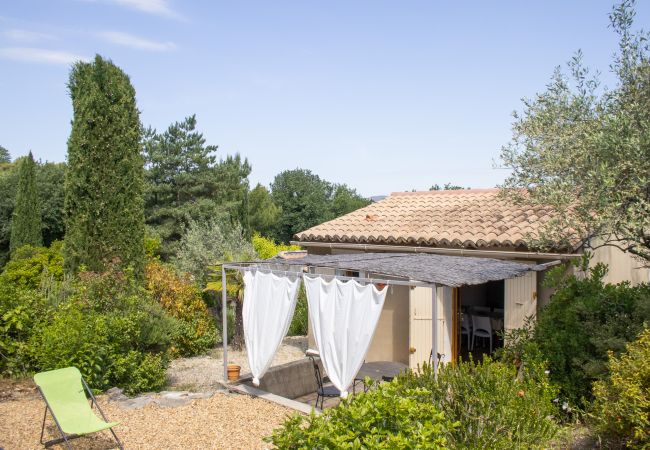 Maison à Mirabel-aux-Baronnies - Gîte Eden, aux Mirabelles, piscine commune Maison à Mirabel-aux-Baronnies - Gîte Eden, aux Mirabelles, piscine commune